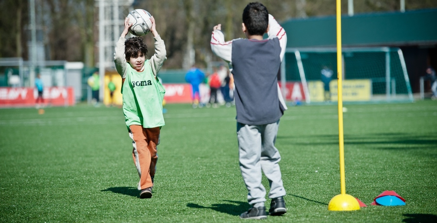 Trajectontwikkeling begeleidt mensen naar het sportaanbod Trajectontwikkeling begeleidt mensen naar het sportaanbod